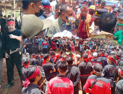 Demo IUPHKm, Warga Usir PT WYKI