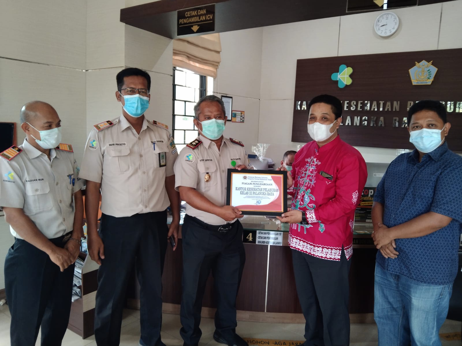 PWI Kalteng Berikan Penghargaan ke KKP Palangka Raya