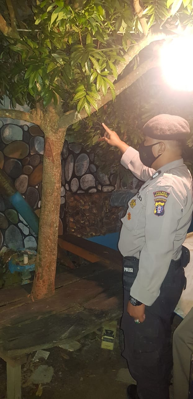 IRT Tewas Gantung Diri di Pohon Lengkeng