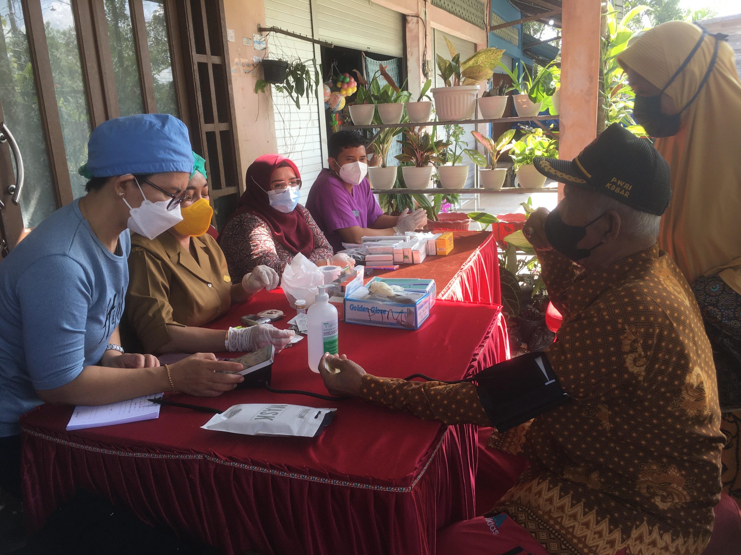 RT 18 G Obos dan Puskesmas Menteng Gelar Pemeriksaan Gratis