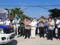 Abdul Rasyid Salurkan Zakat Hartanya Abdul Rasyid Salurkan Zakat Hartanya