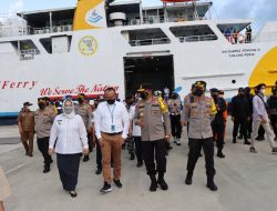 8.810 Pemudik Keluar Pelabuhan Kumai