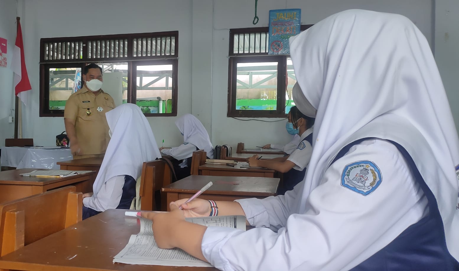 Pemkab Targetkan Tingkat Kelulusan 100 Persen Pemkab Targetkan Tingkat Kelulusan 100 Persen