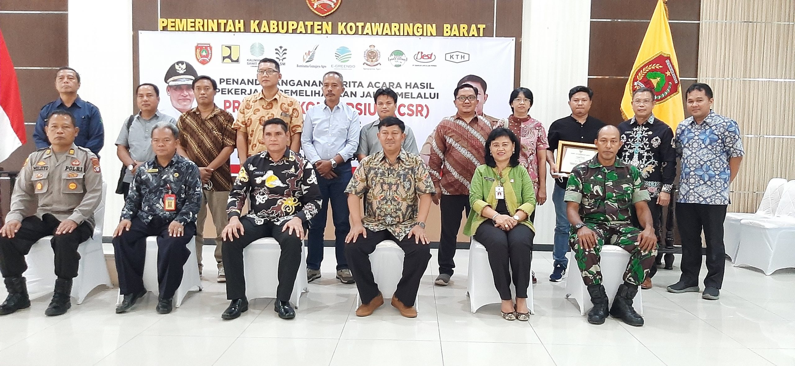 PARTISIPASI PROGRAM KONSORSIUM-PT Astra Agro Lestari Raih Piagam Penghargaan