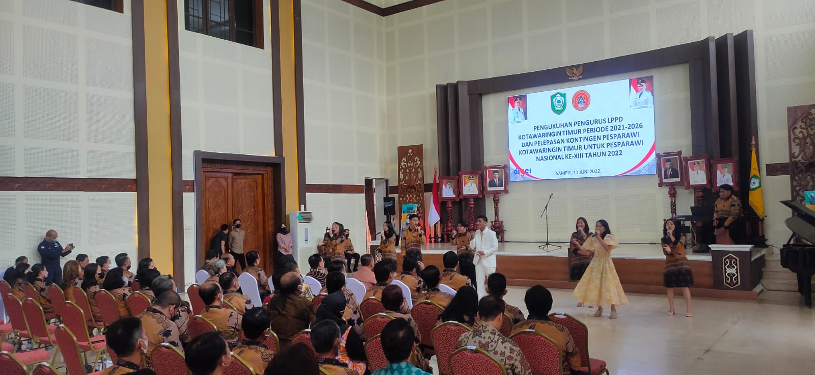 Bupati Lepas Kontingen Kotim Ikuti Pesparawi Nasional