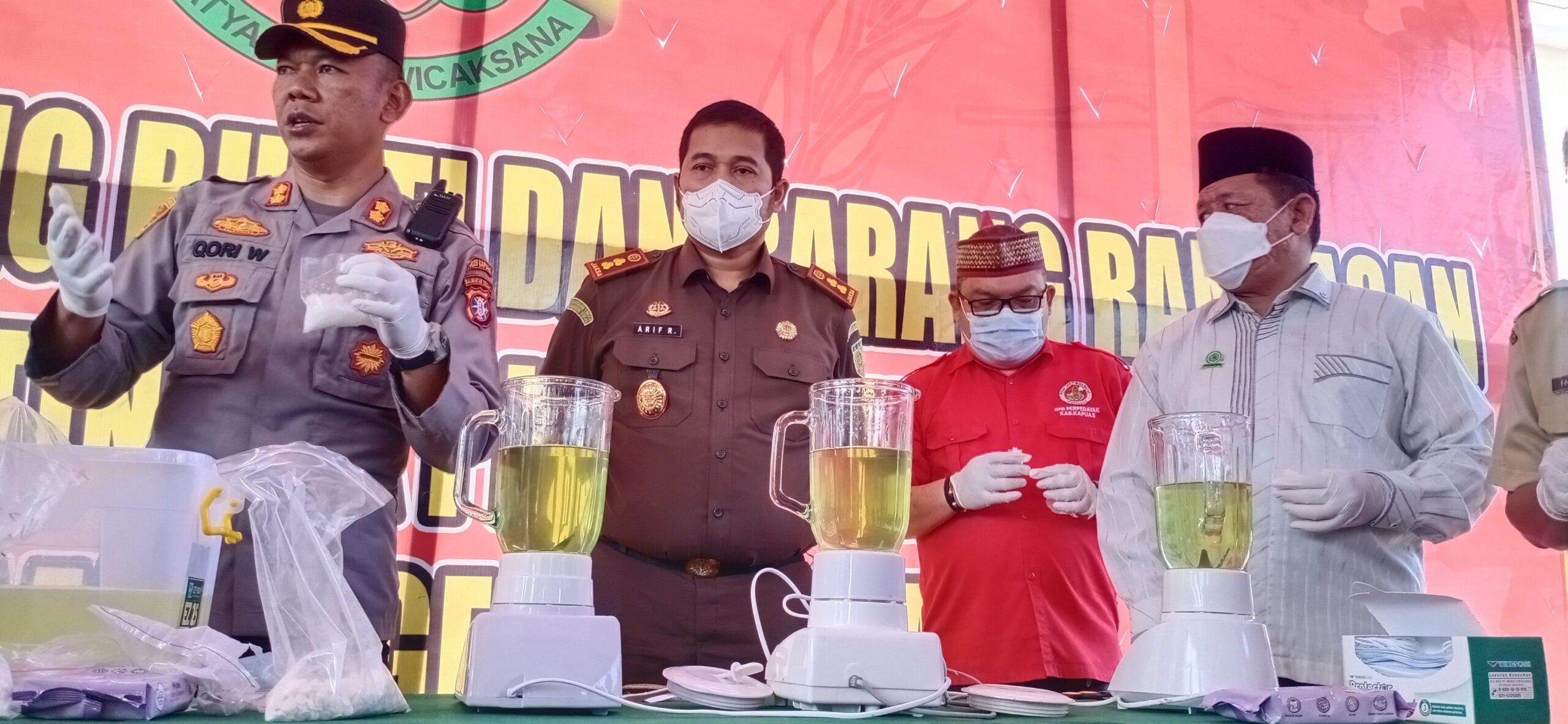 Musnahkan Barbuk  139 Gram Sabu, 9.417 Pil THD dan Sepucuk Senpi