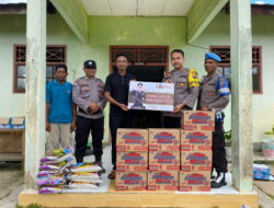 Polsek Pangkalan Banteng Salurkan Bantuan Kapolres Kobar untuk Korban Banjir