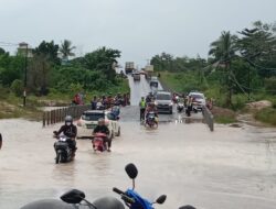 Banjir, Jalan Kereng Pangi-Sampit Macet
