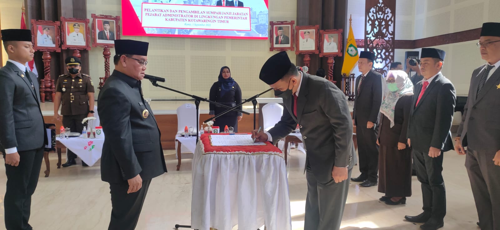 Bupati Lantik Satu Pejabat Dari Instansi Vertikal