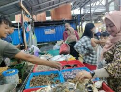 Wabup Ajak Masyarakat Belanja di Pasar Tradisional