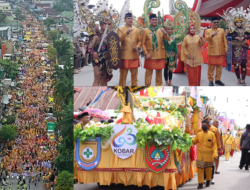 Ribuan Peserta Meriahkan Pawai Nasi Adab Kobar