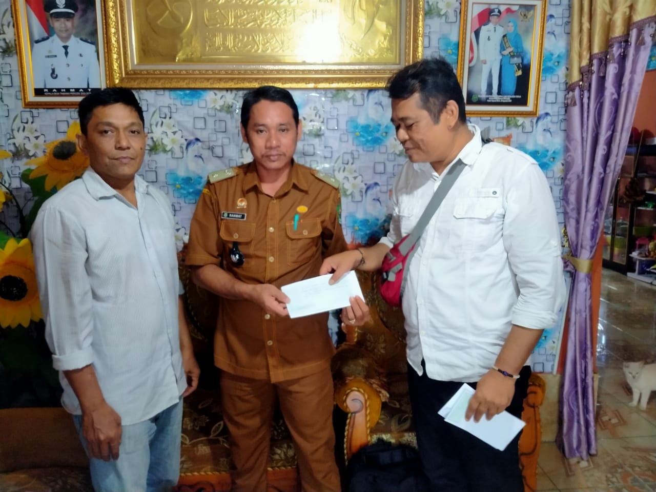 PT Wira Usahatama Lestari Peduli, Bantu Kegiatan Keagaman dan Rehab Kantor Desa  
