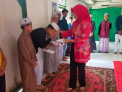 Pj Bupati Barsel Serahkan Tali Asih Panti Asuhan Pj Bupati Barsel Serahkan Tali Asih Panti Asuhan