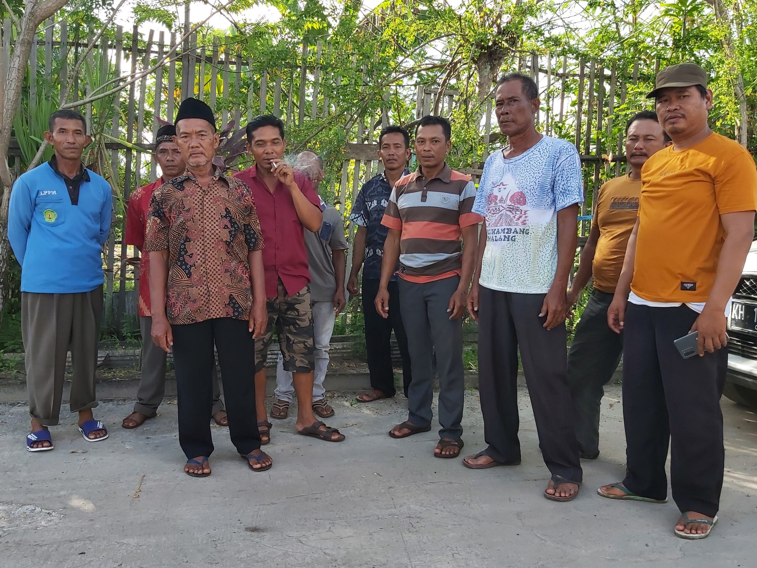 Pasca Pemasangan Spanduk Eksekusi, Warga Sabaru Bertahan