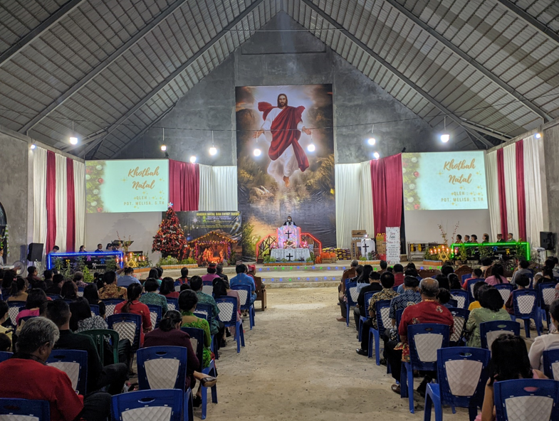 Kemeriahan Ibadah Natal Perdana Gereja Yudea GKE Panarung Kemeriahan Ibadah Natal Perdana Gereja Yudea GKE Panarung