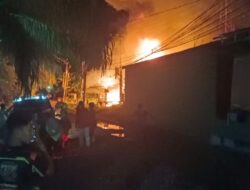 Dilalap Jago Merah, 3 Rumah Kayu Jalan Pebabri Ludes