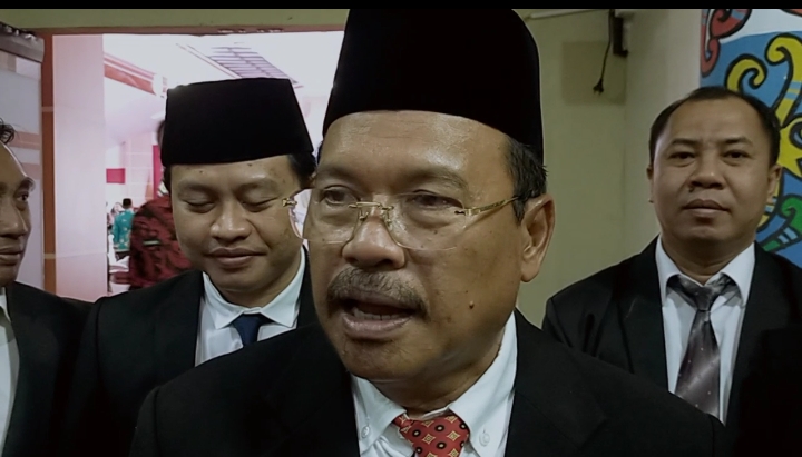 Hubungan KONI dan Pemprov Tidak Baik? Hubungan KONI dan Pemprov Tidak Baik?