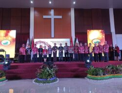 Sidang II Majelis Sinode GKE Ditutup dengan Perayaan Natal