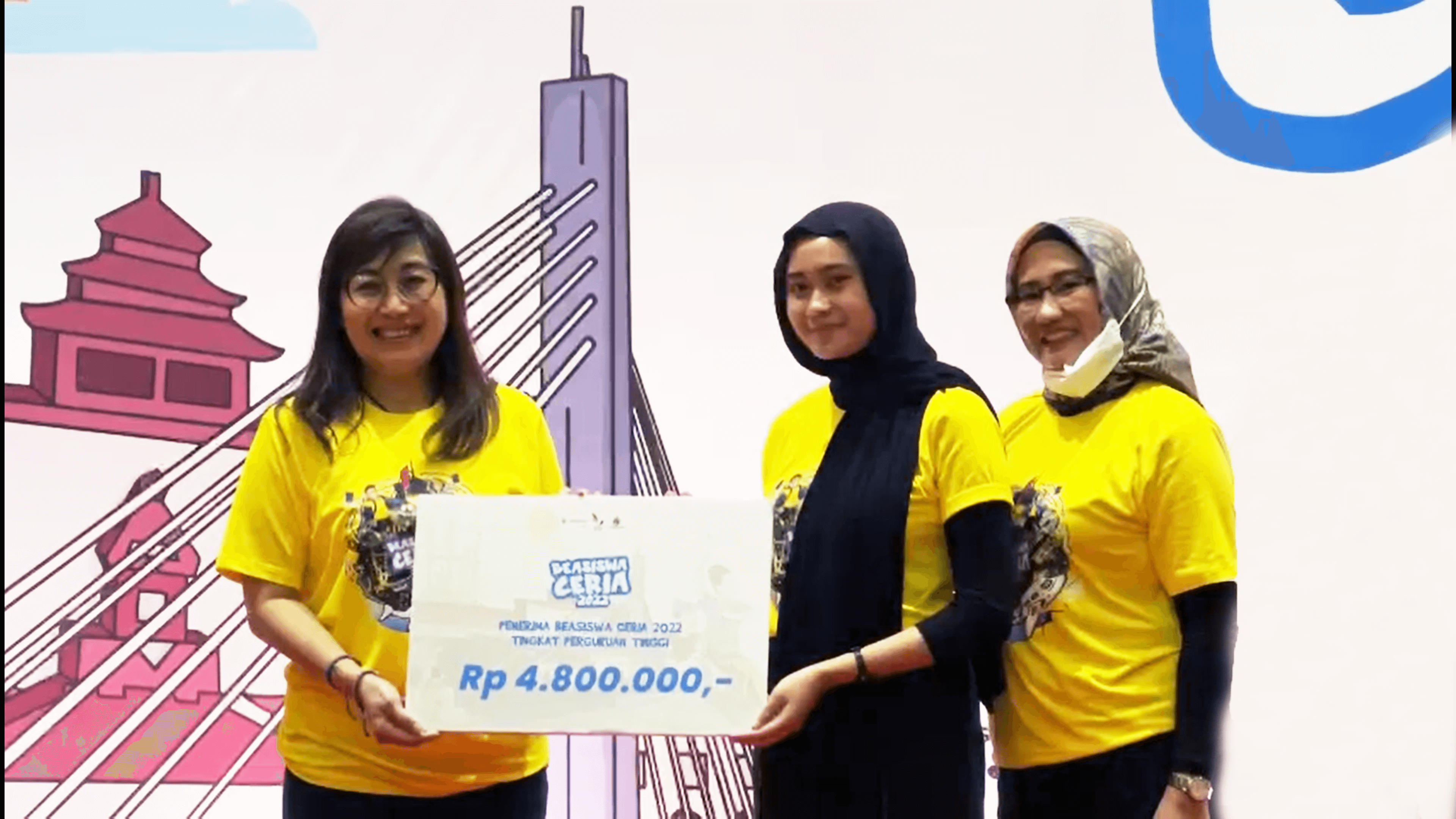 384 Anak Terpilih Terima Beasiswa Ceria FIFGROUP 2022