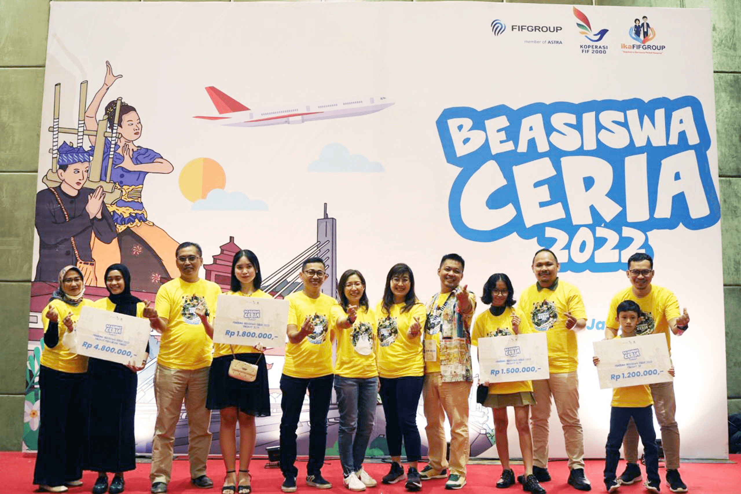 384 Anak Terpilih Terima Beasiswa Ceria FIFGROUP 2022