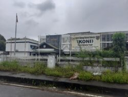 Agustiar, Sabcho dan Yuwensi Serahkan Berkas