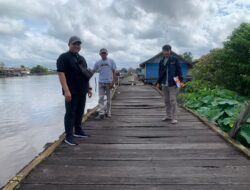 Pj Bupati Kobar Respon Langsung Laporan Warga Rt 06 Kelurahan Raja 