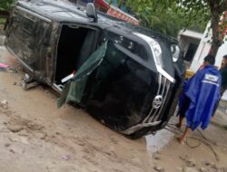 Mobil Sekda Seruyan Kecelakaan Mobil Sekda Seruyan Kecelakaan