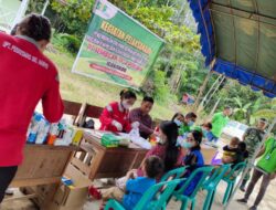 Selain Laksanakan Kewajiban Sosial, PT STP Bagikan Bingkisan pada Warga di Dua Desa Selain Laksanakan Kewajiban Sosial, PT STP Bagikan Bingkisan pada Warga di Dua Desa