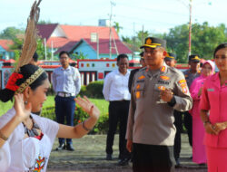 Kedatangan Kapolres Mura Yang Baru Disambut Dengan Potong Pantan Kedatangan Kapolres Mura Yang Baru Disambut Dengan Potong Pantan