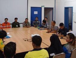 Pemkab Kawal Pemberian THR dengan Sosialisasi Pemkab Kawal Pemberian THR dengan Sosialisasi