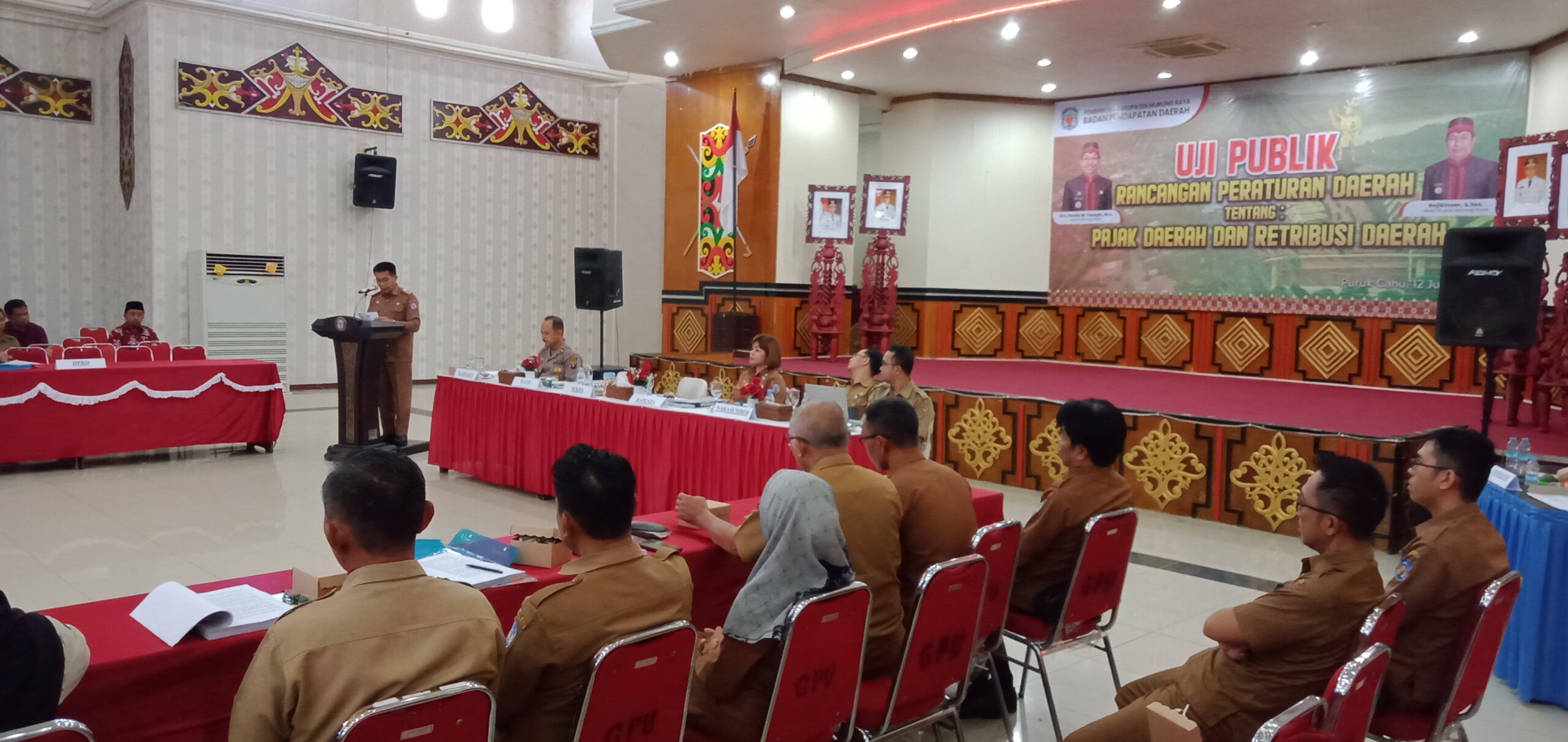 Sekda Buka Uji Publik Raperda Pajak dan Retribusi