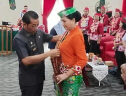 Bupati Mura Kukuhkan Bunda Literasi Bupati Mura Kukuhkan Bunda Literasi