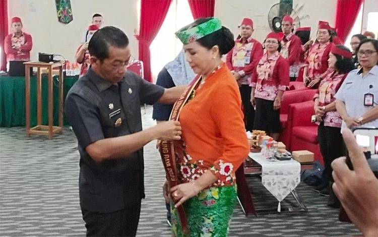 Bupati Mura Kukuhkan Bunda Literasi