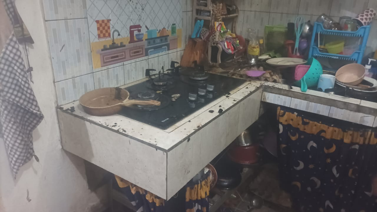 Lupa Matikan Kompor, Kaki dan Remaja Wanita Terbakar
