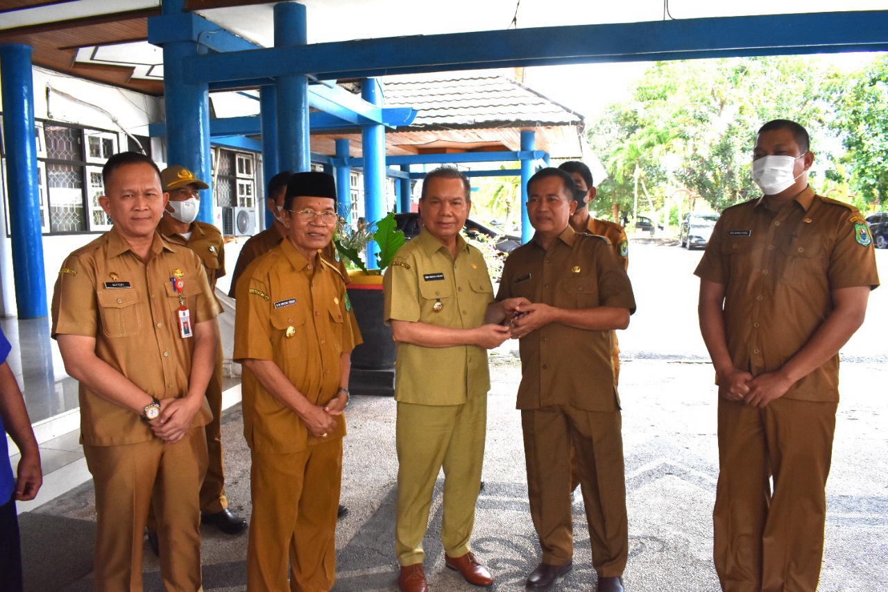 Dua Kecamatan Terima Mobil Damkar