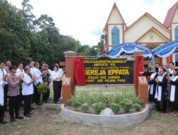 Bupati Pulpis Resmikan Gereja EPPATA Jabiren Raya