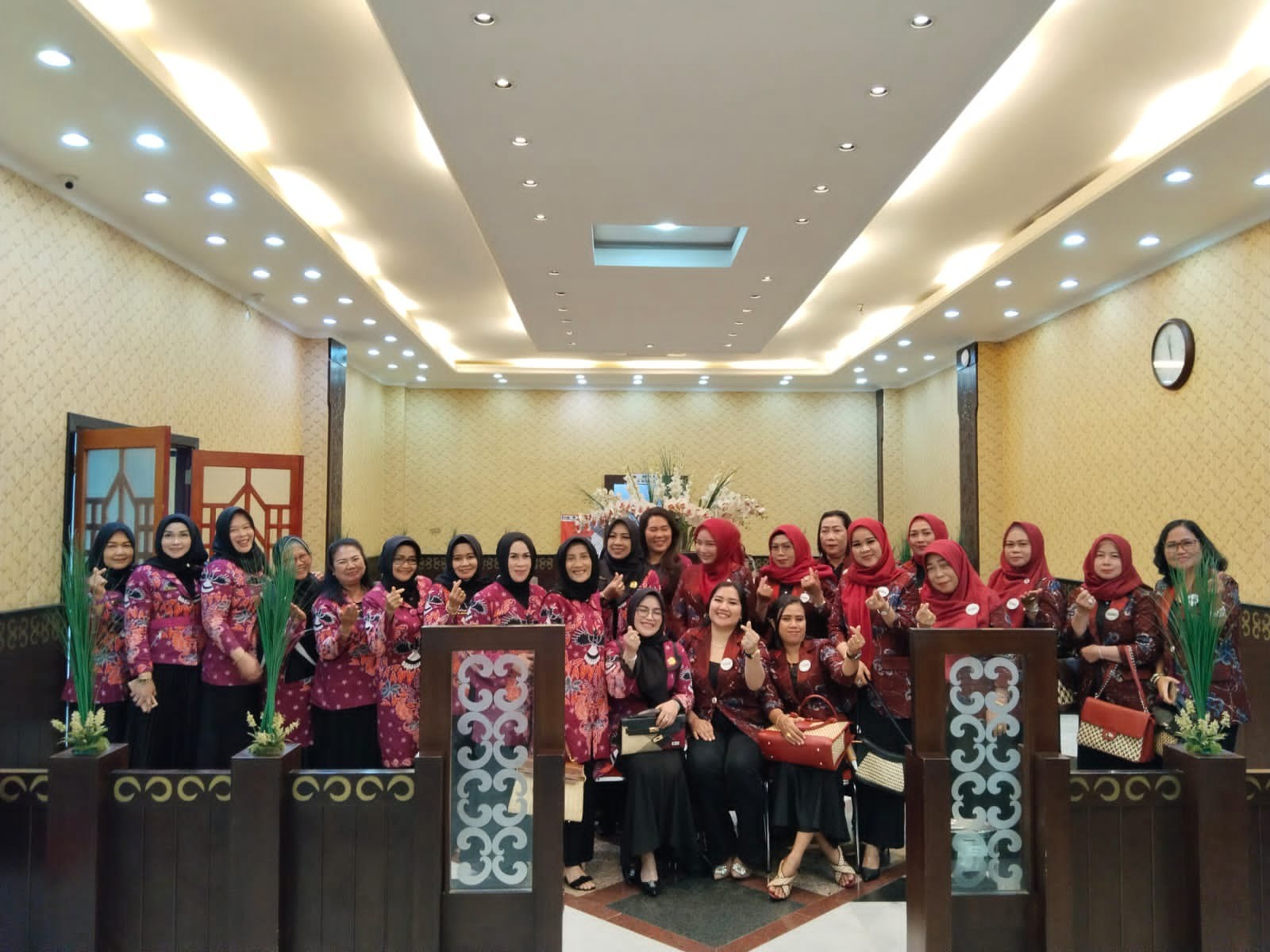 Fisdawan Terima Kunjungan Ikiawan Kabupaten Kapuas Fisdawan Terima Kunjungan Ikiawan Kabupaten Kapuas