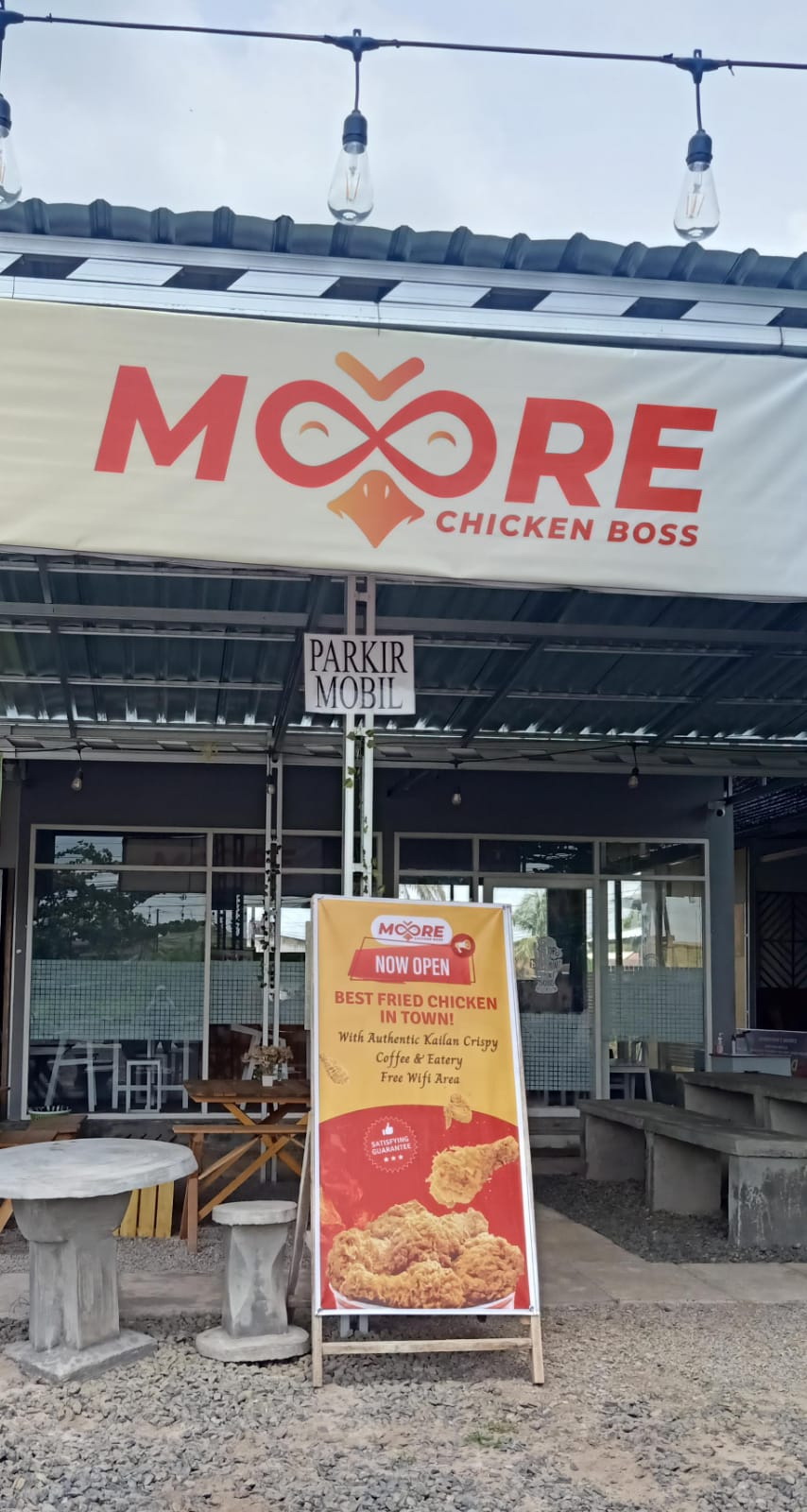 Nasi Ayam Goreng Crispy Kailan yang Manjakan Lidah