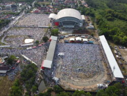 Ratusan Ribu Jamaah Padati Tabligh Akbar Al Habib Umar Bin Hafidz