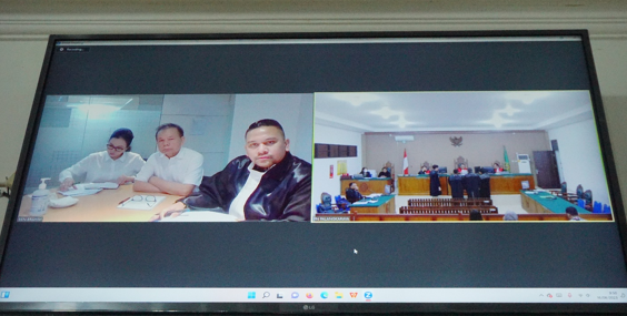 Isak Tangis Sidang Perdana Ben Brahim-Ary Egahni