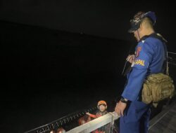 Kapal Pupuk Tenggelam di Sungai Mentaya