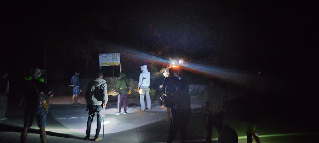 Masyarakat Pelantaran Hadang Preman Bayaran Masuk Lokasi 