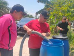 Selatan Kekeringan, Pemkab Distribusikan Air Bersih
