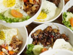 4 Menu yang Wajib Pesan di Cafe Maju Makmur