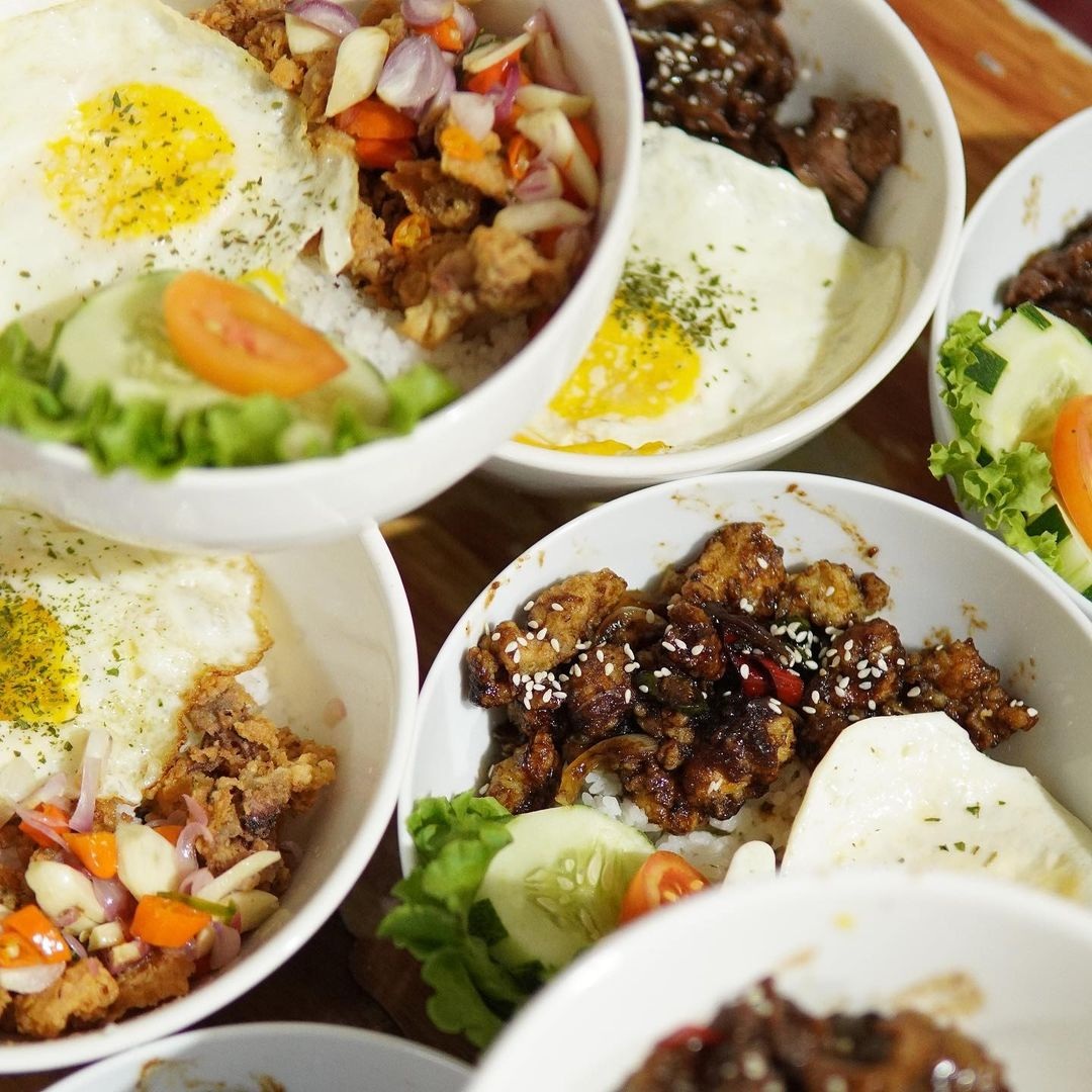 4 Menu yang Wajib Pesan di Cafe Maju Makmur