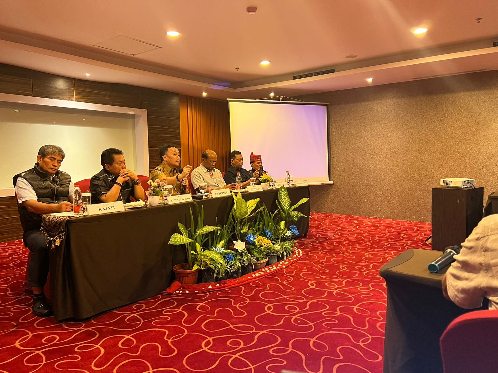 Gubernur-Kapolda Pertemuan Tertutup di Sampit