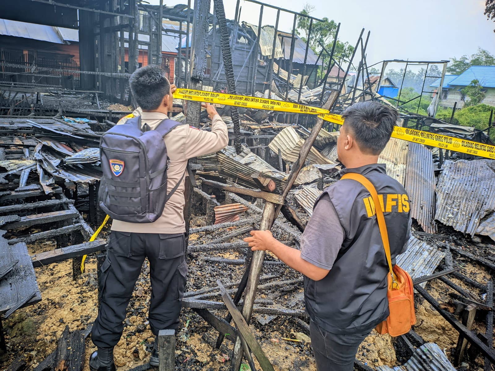 Rumah dan Barak Terbakar di Pahandut Seberang