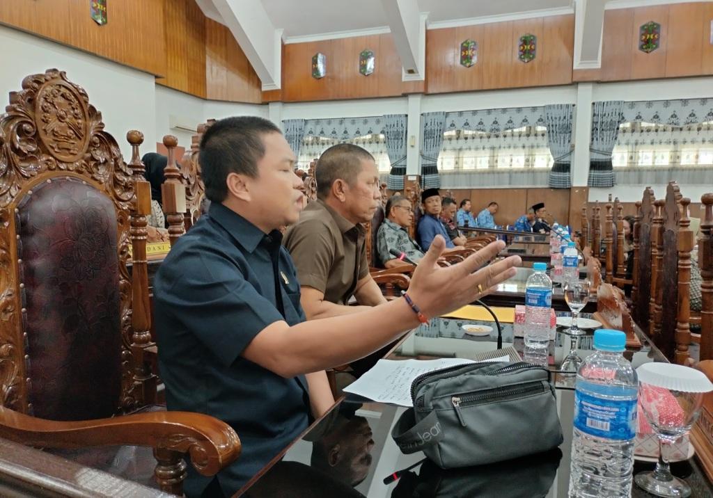 Anggota Dewan Protes Rekomendasi Mutasi Kadis