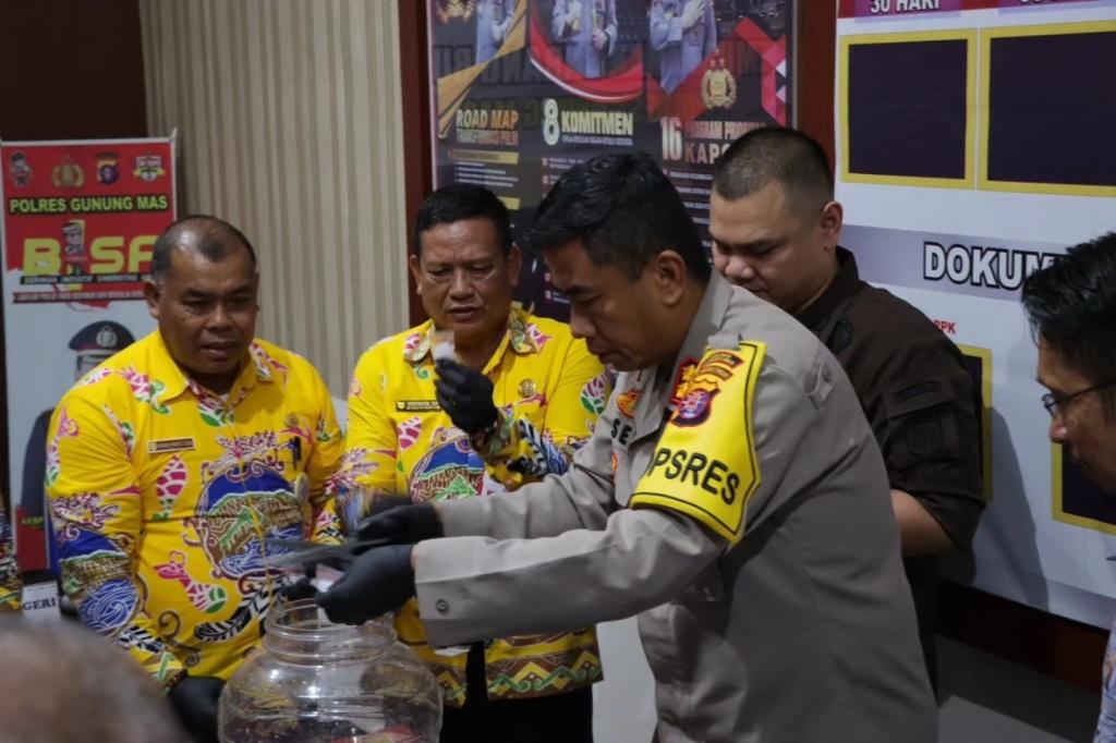 Polres Gumas Musnahkan Barbuk Narkotika