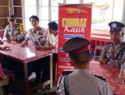 Binmas Polres Kapuas Sambangi Tongkrongan Warga